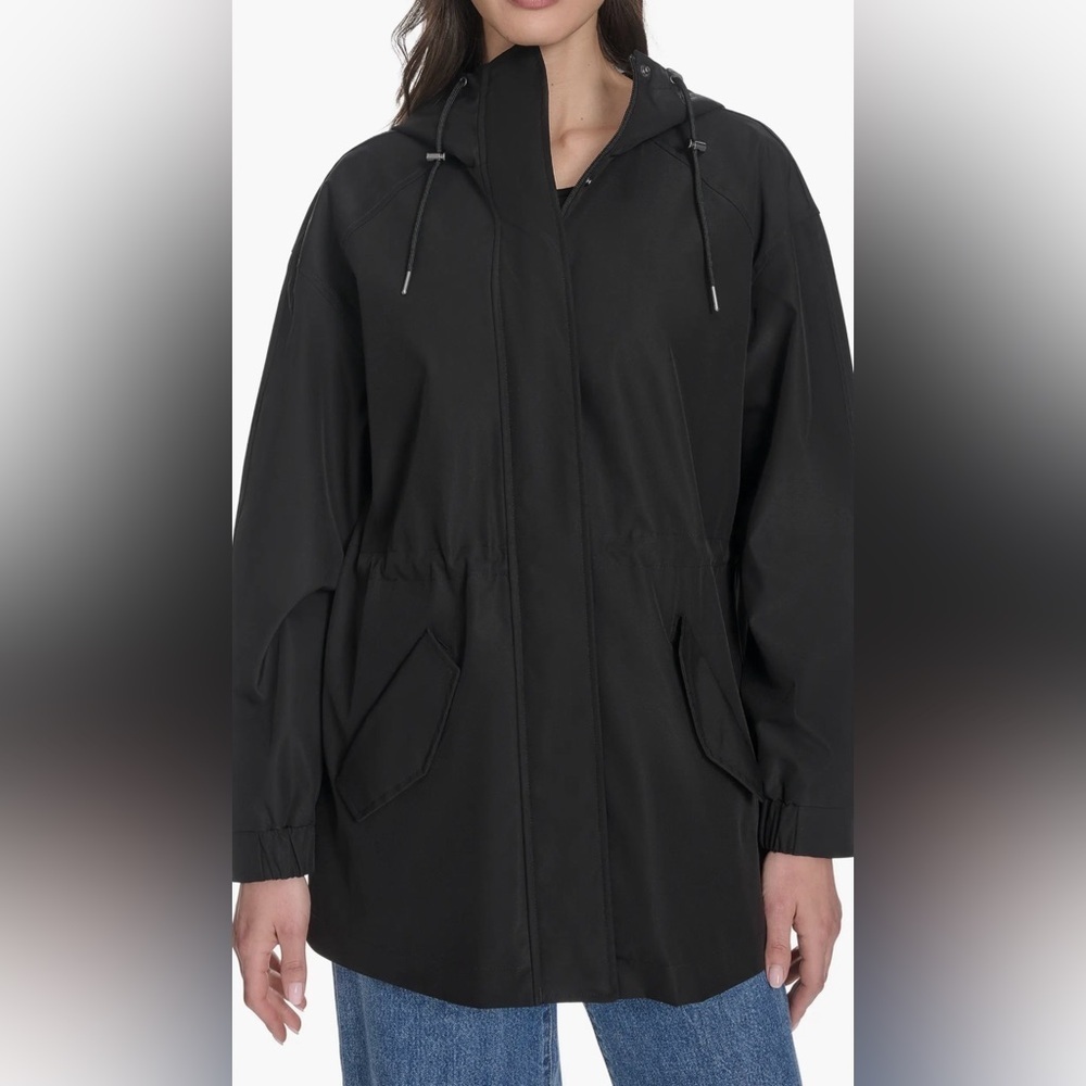 NWT Levi’s Hooded Water Resistant Women’s Jacket Size XS Black